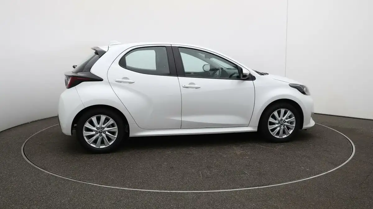 2022-toyota-yaris-15-vvt-i-icon-big-50