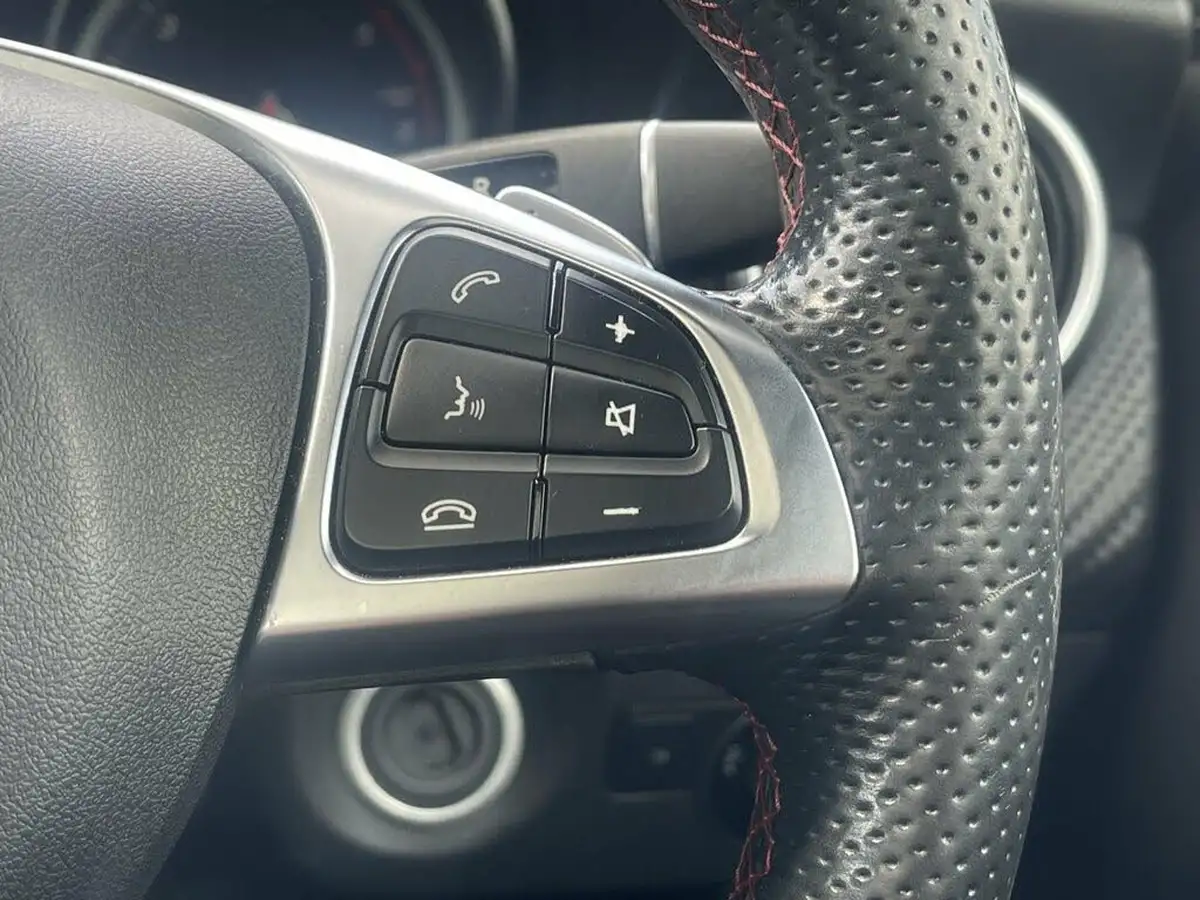 2018-mercedes-benz-a-class-21d-a200d-amg-line-premium-plusss-7g-dct-big-25