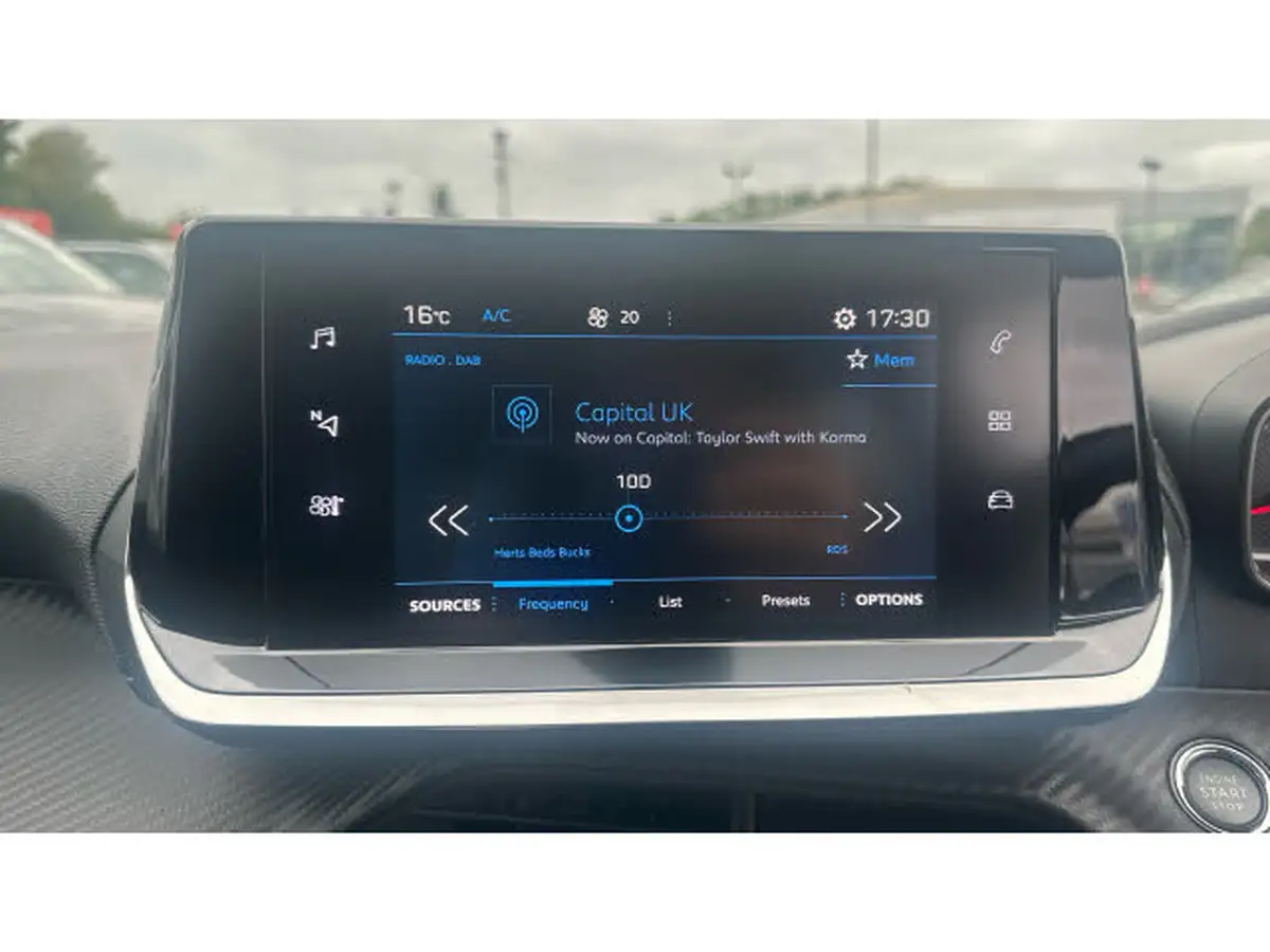 2021-peugeot-208-12-puretech-allure-100bhp-big-11