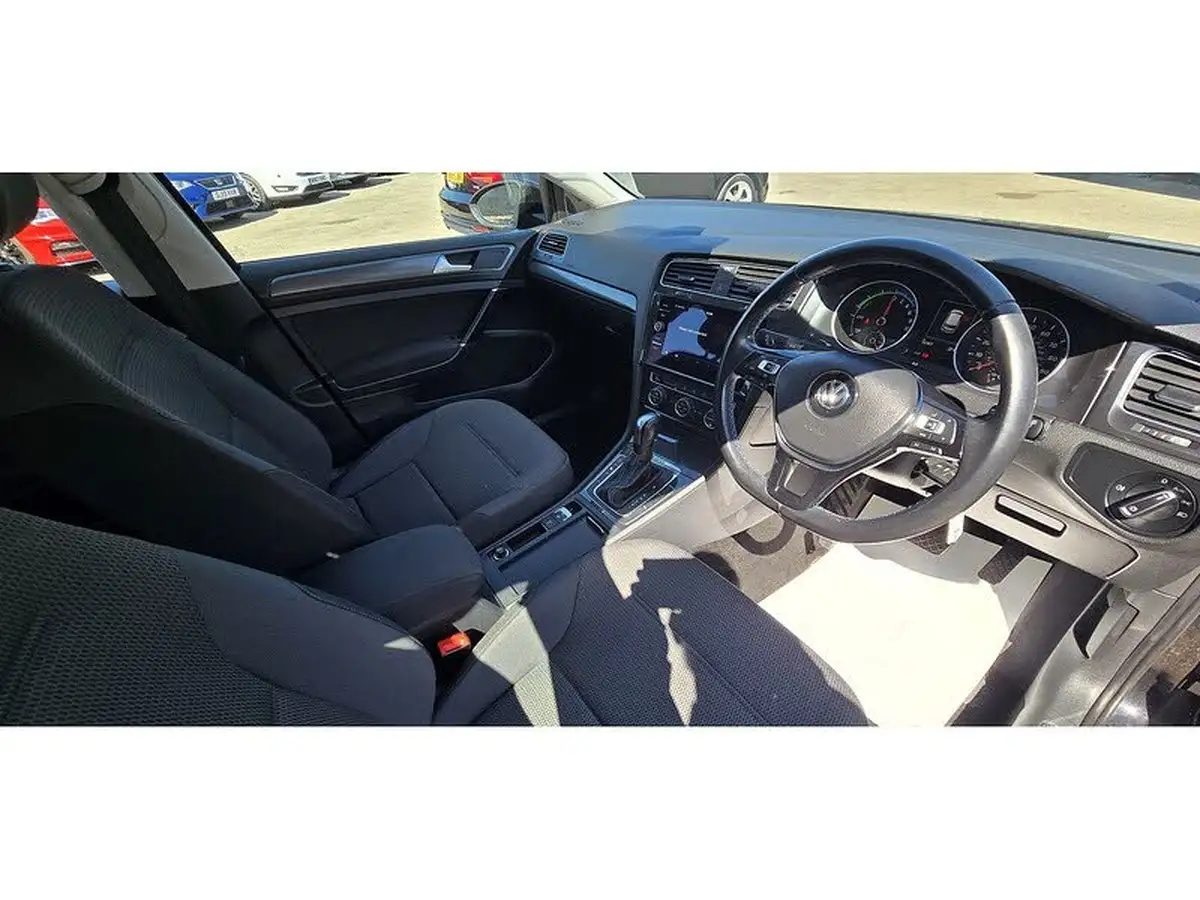 2020-volkswagen-golf-e-e-golf-big-10