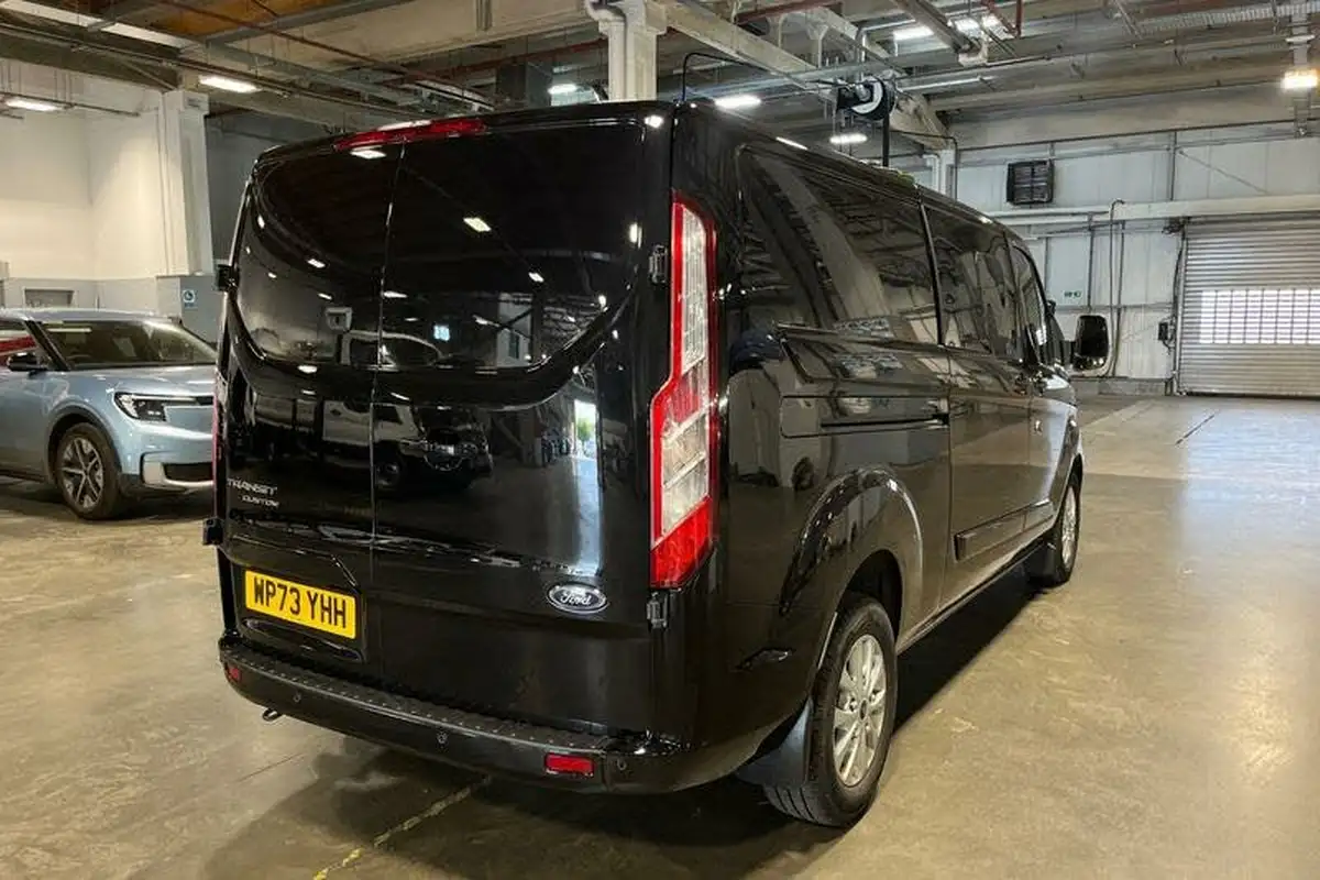 2023-ford-transit-custom-20tdci-320-l2h1-limited-130pseu6dt-double-cab-in-van-1997cc-big-8