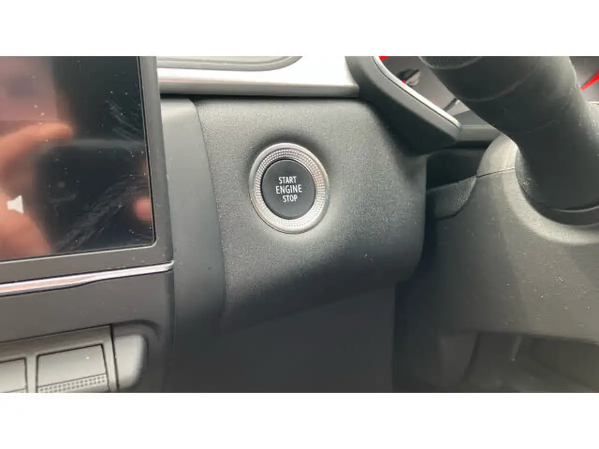 2022-renault-captur-13-tce-iconic-edition-big-31