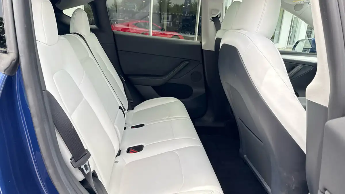 2023-tesla-model-y-e-performance-big-17