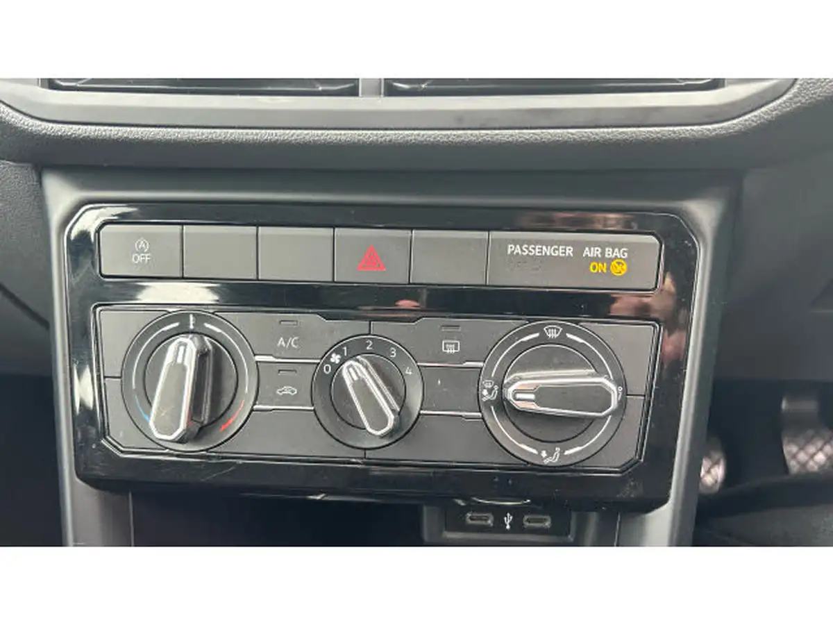 2021-volkswagen-t-cross-10-tsi-se-110ps-big-12