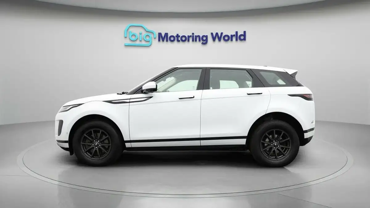 2021-land-rover-range-rover-evoque-20-d165-evoque-big-3