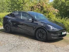 2022-tesla-model-y-e-long-range-small-3