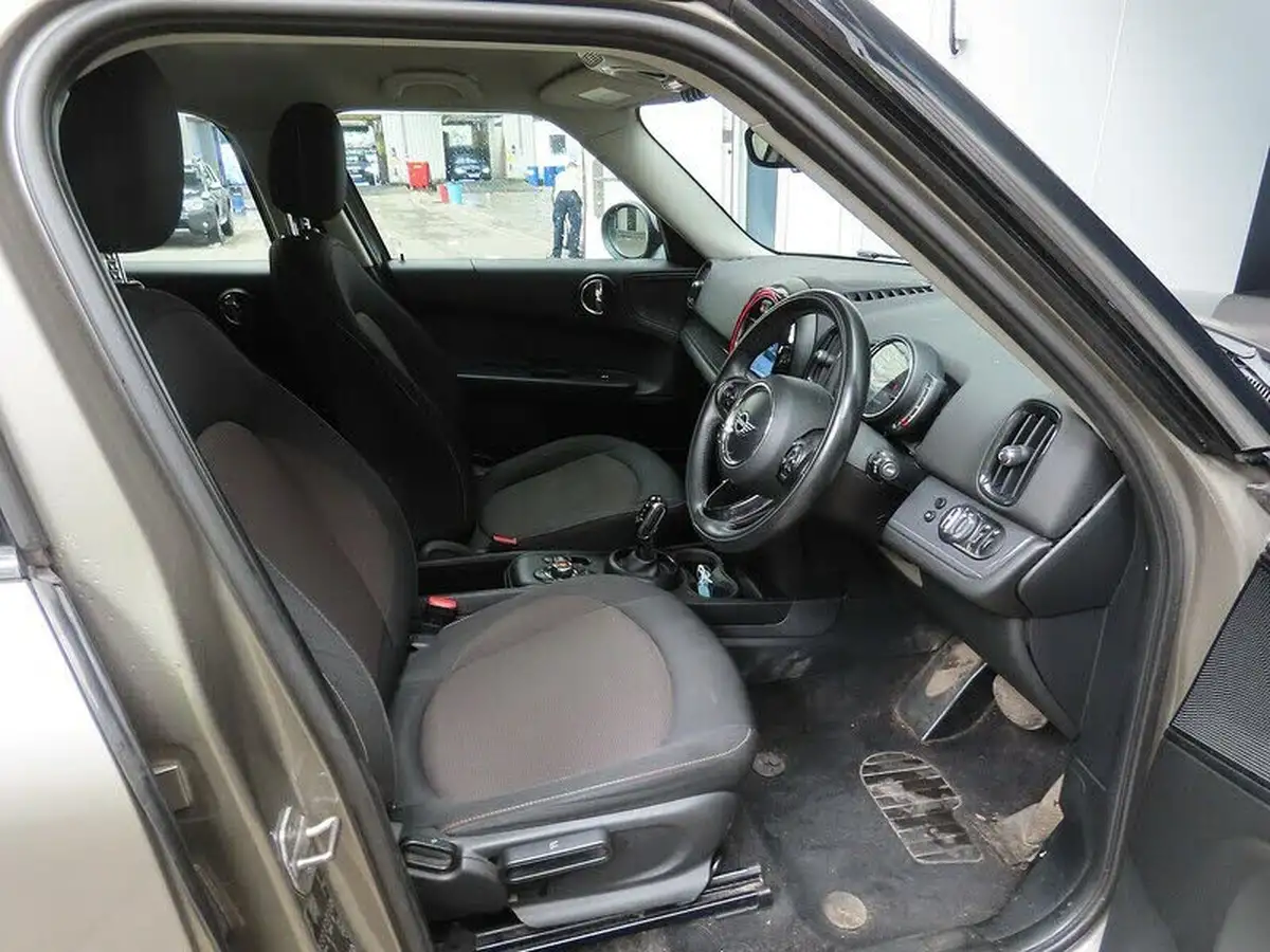 2018-mini-countryman-20td-cooper-d-jcw-chilinav-plusss-all4-auto-big-6