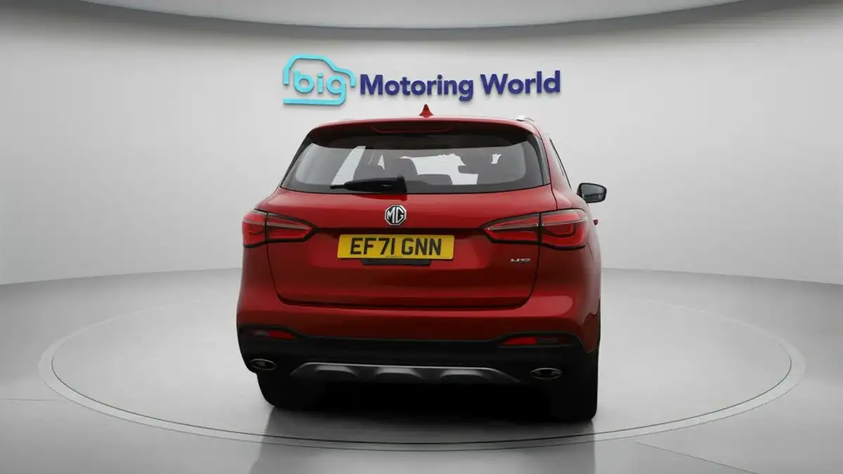 2022-mg-hs-15t-gdi-excite-162ps-big-6
