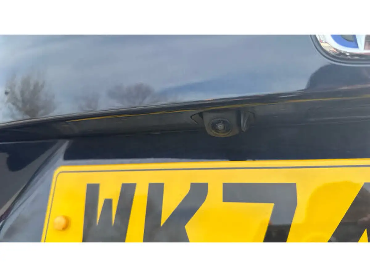 2025-honda-jazz-15-i-mmd-advance-big-20