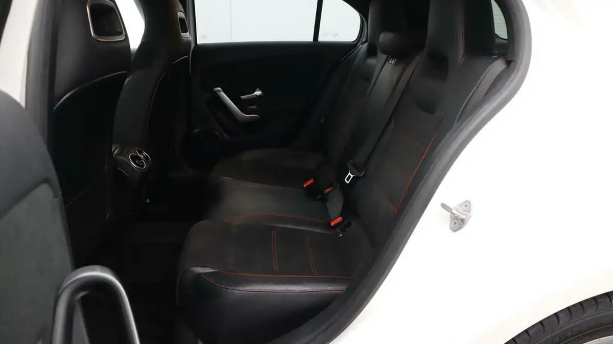 2020-mercedes-benz-a-class-20d-a220d-amg-line-hatchback-5d-big-16