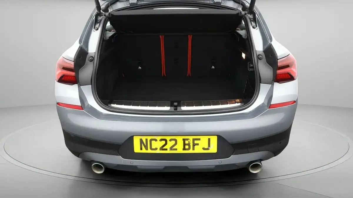 2021-bmw-x2-20-xdrive20i-sport-big-16
