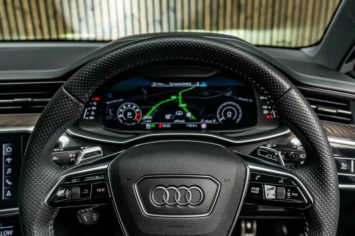 2020-audi-rs6-avant-40-tfsi-vorsprung-big-32