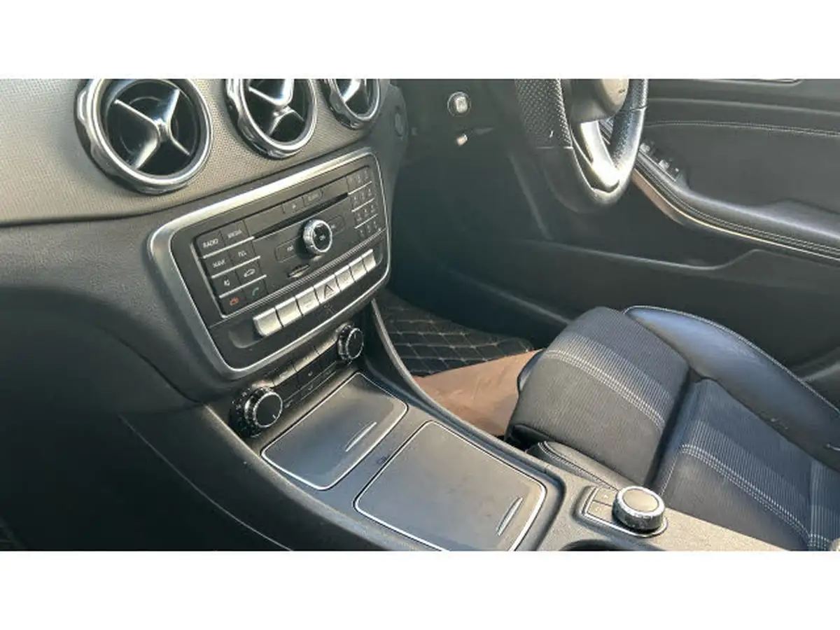 2018-mercedes-benz-gla-class-16-gla-180-urban-edition-7g-dct-big-12