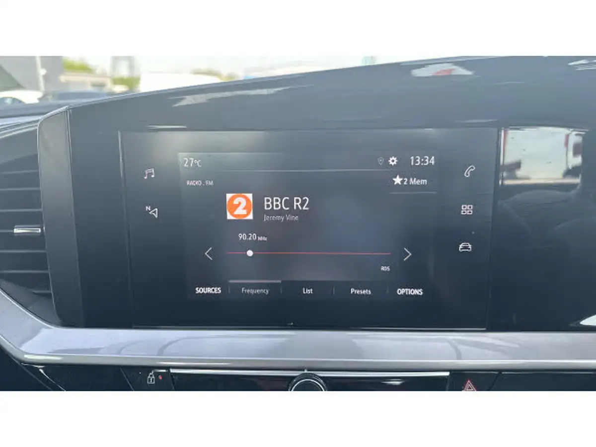 2022-vauxhall-mokka-12-design-100ps-big-11