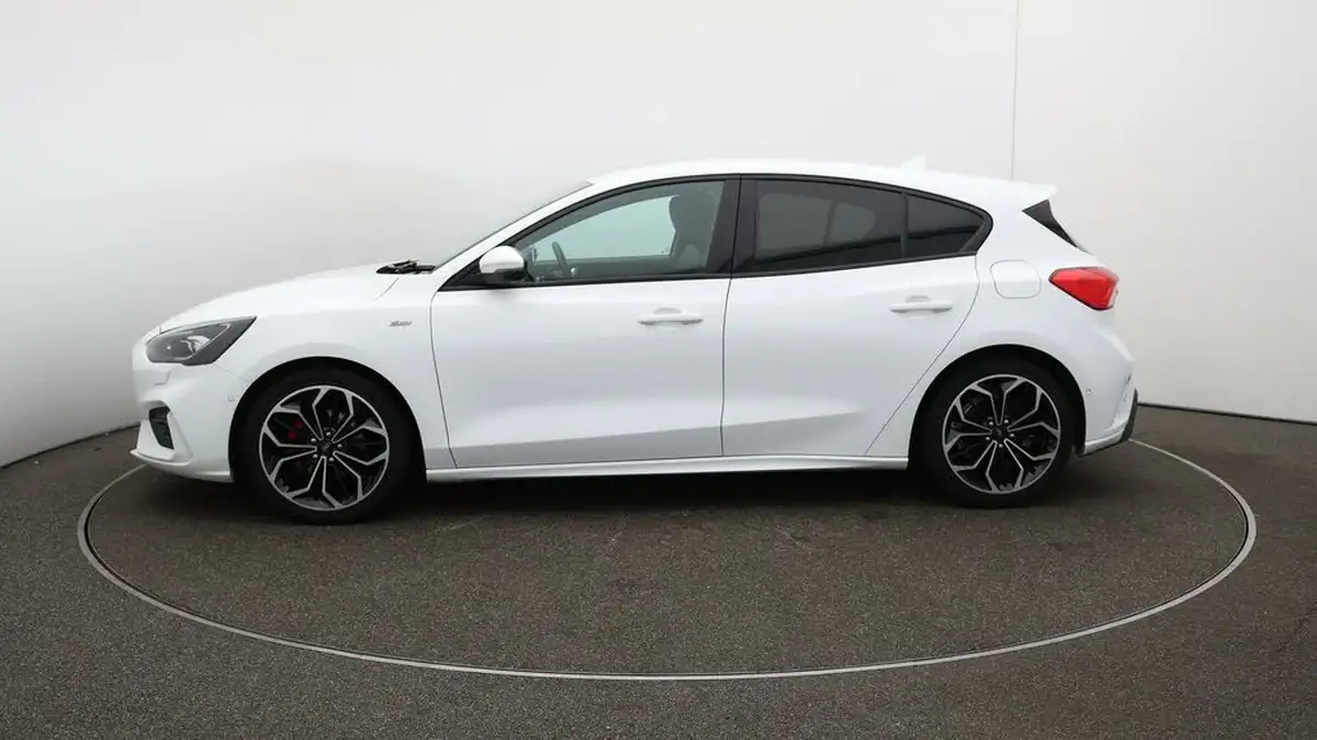 2019-ford-focus-10t-st-line-x-hatchback-big-65