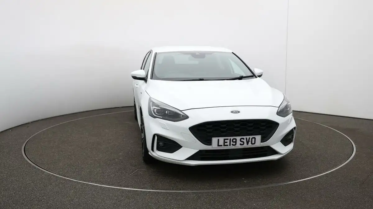 2019-ford-focus-10t-st-line-x-hatchback-big-41