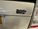 2010-toyota-prius-small-29