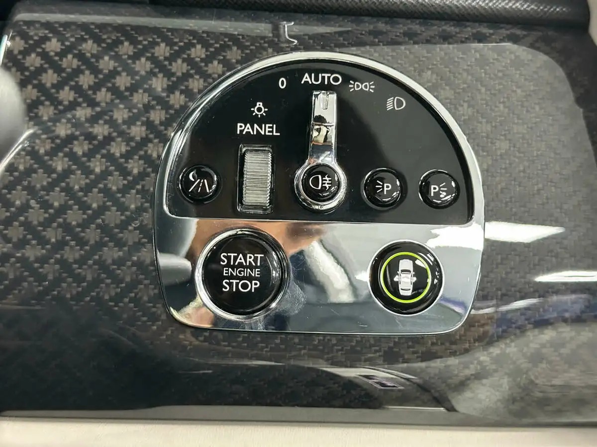 2023-rolls-royce-cullinan-675-black-badge-big-37
