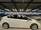 2010-toyota-prius-small-5