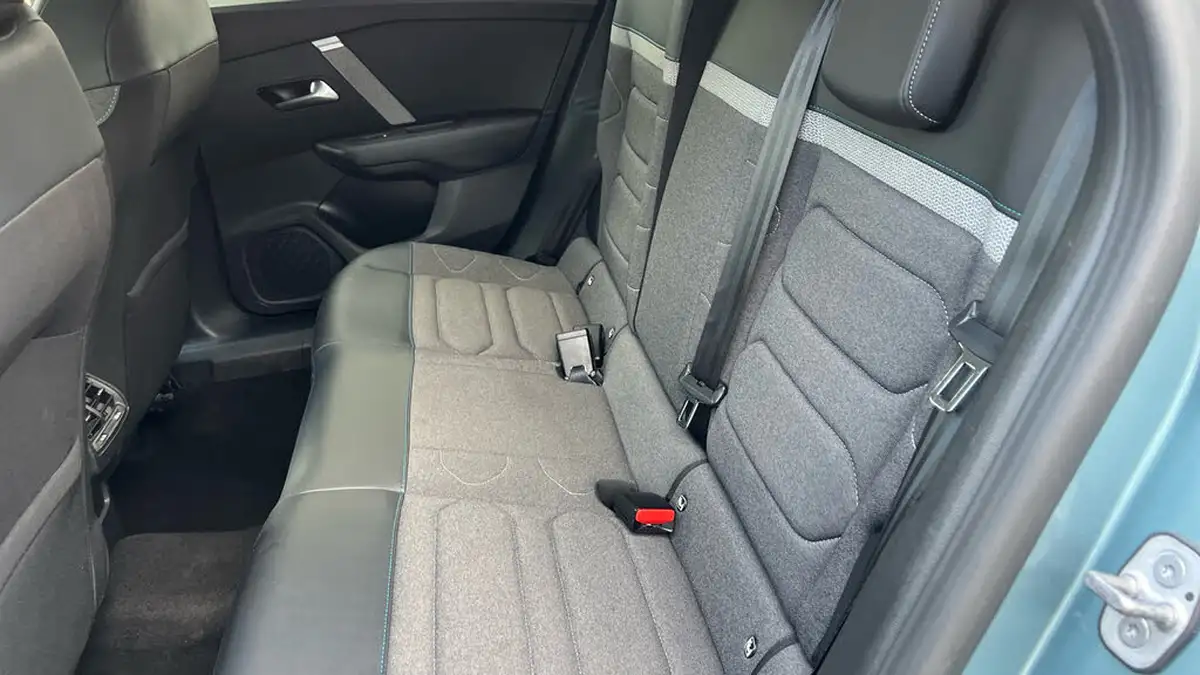 2021-citroen-c4-12-puretech-shine-130ps-big-32