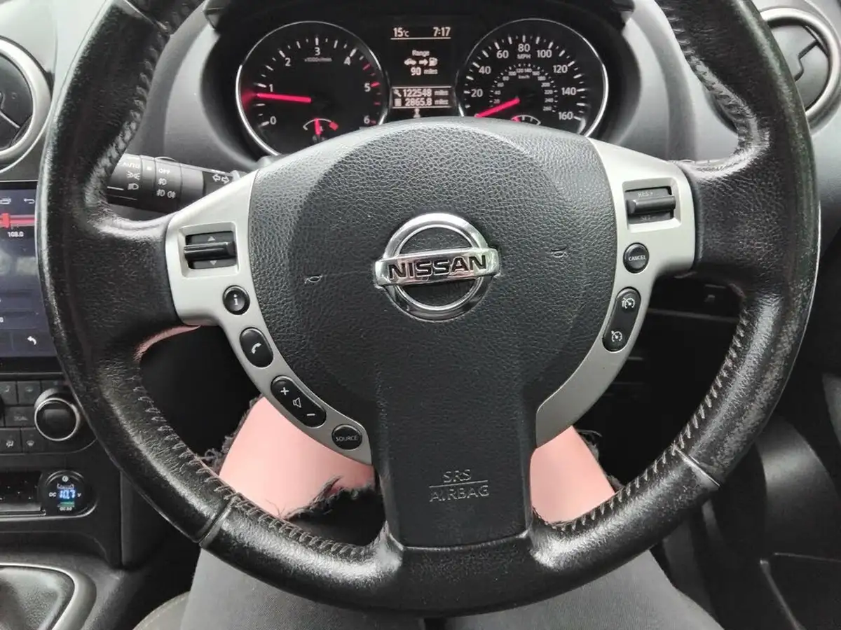 2012-nissan-qashqai-15td-acenta-big-12