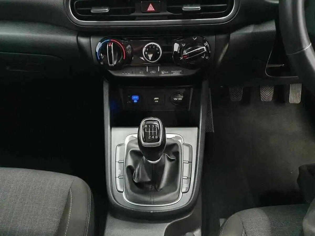 2021-hyundai-kona-10-t-gdi-se-connect-big-17