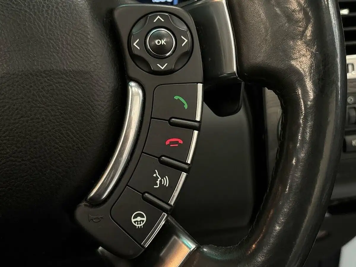 2011-land-rover-range-rover-44td-vogue-big-51