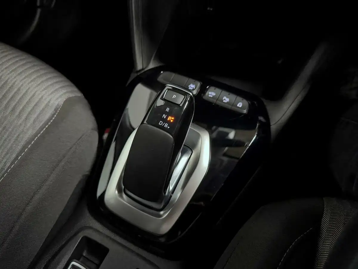 2021-vauxhall-corsa-e-griffin-11kw-big-32