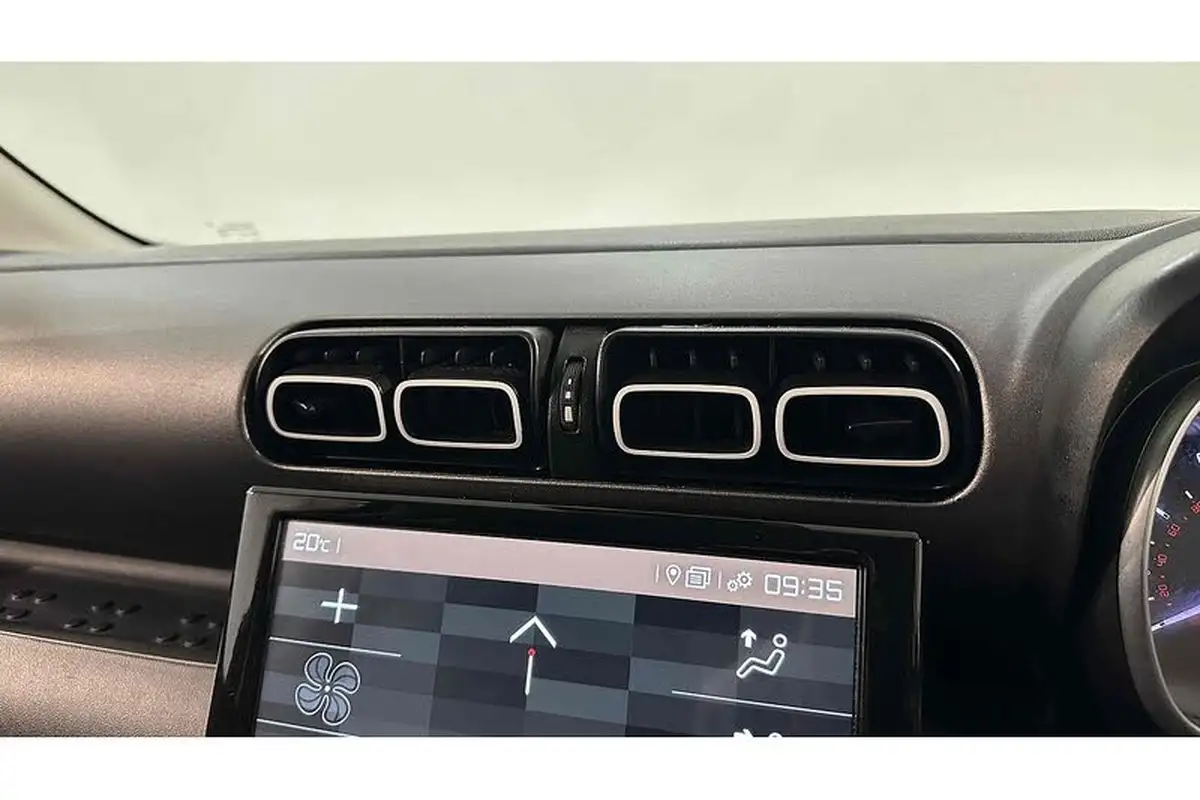 2023-citroen-c3-aircross-12-puretech-shine-130ps-eat6-big-36