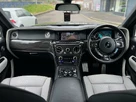 2020-rolls-royce-cullinan-675-black-badge-small-21