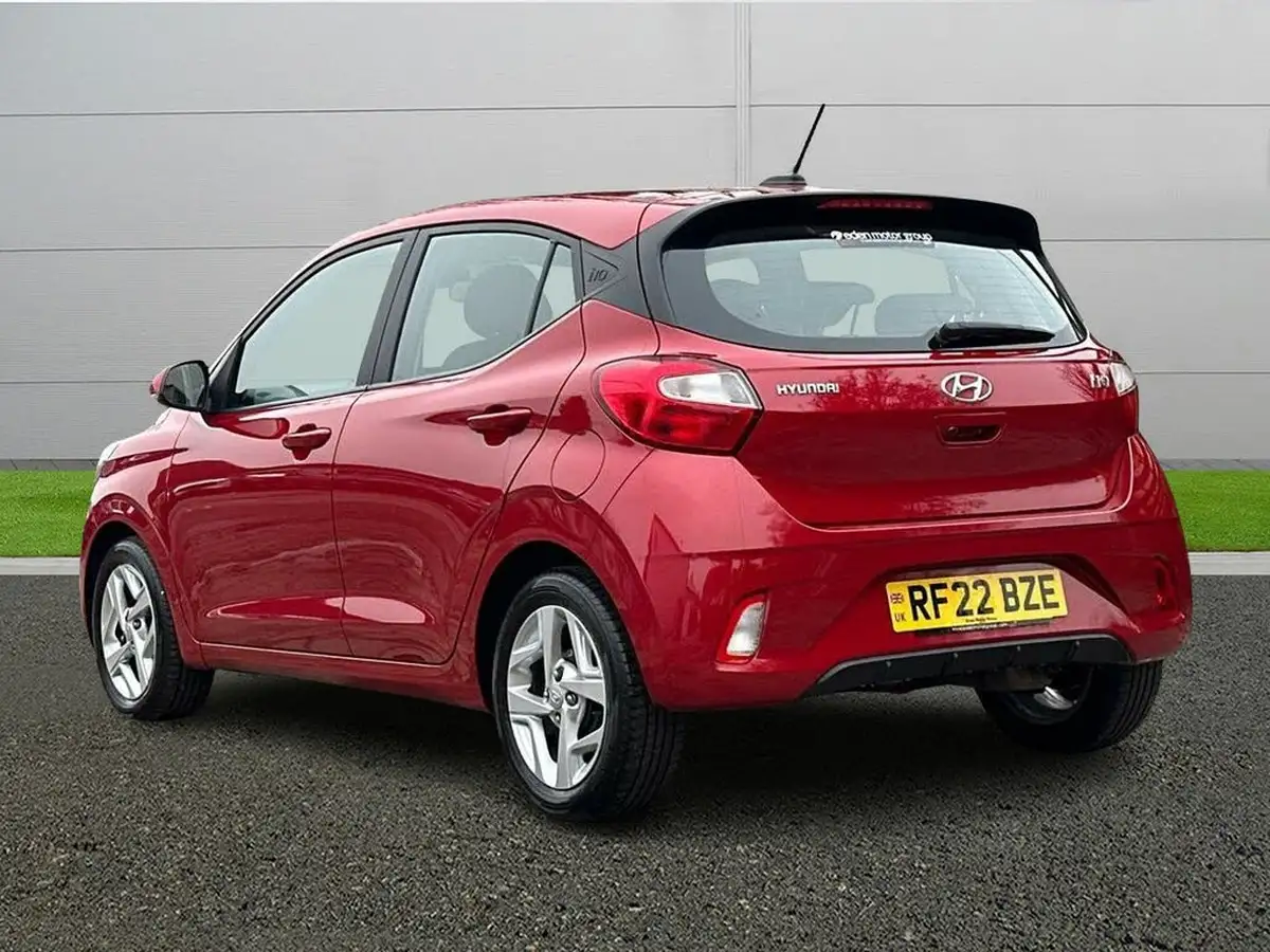2022-hyundai-i10-10-se-connect-big-4
