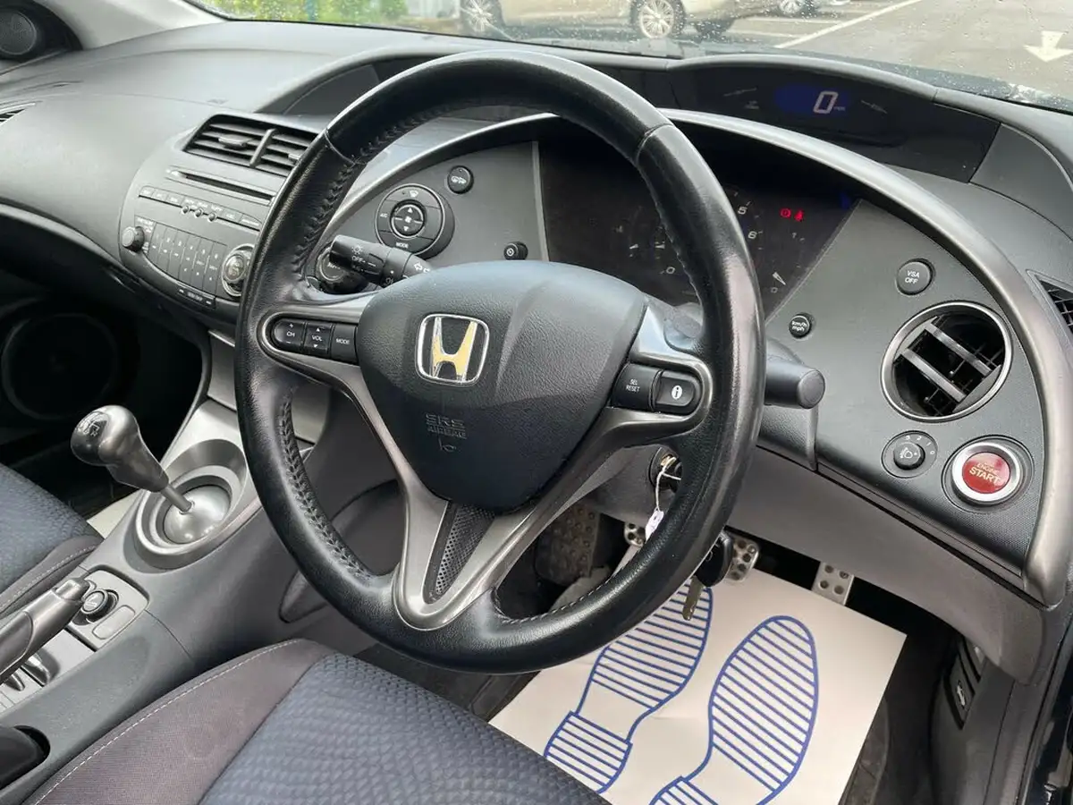 2009-honda-civic-18-se-138bhp-big-16