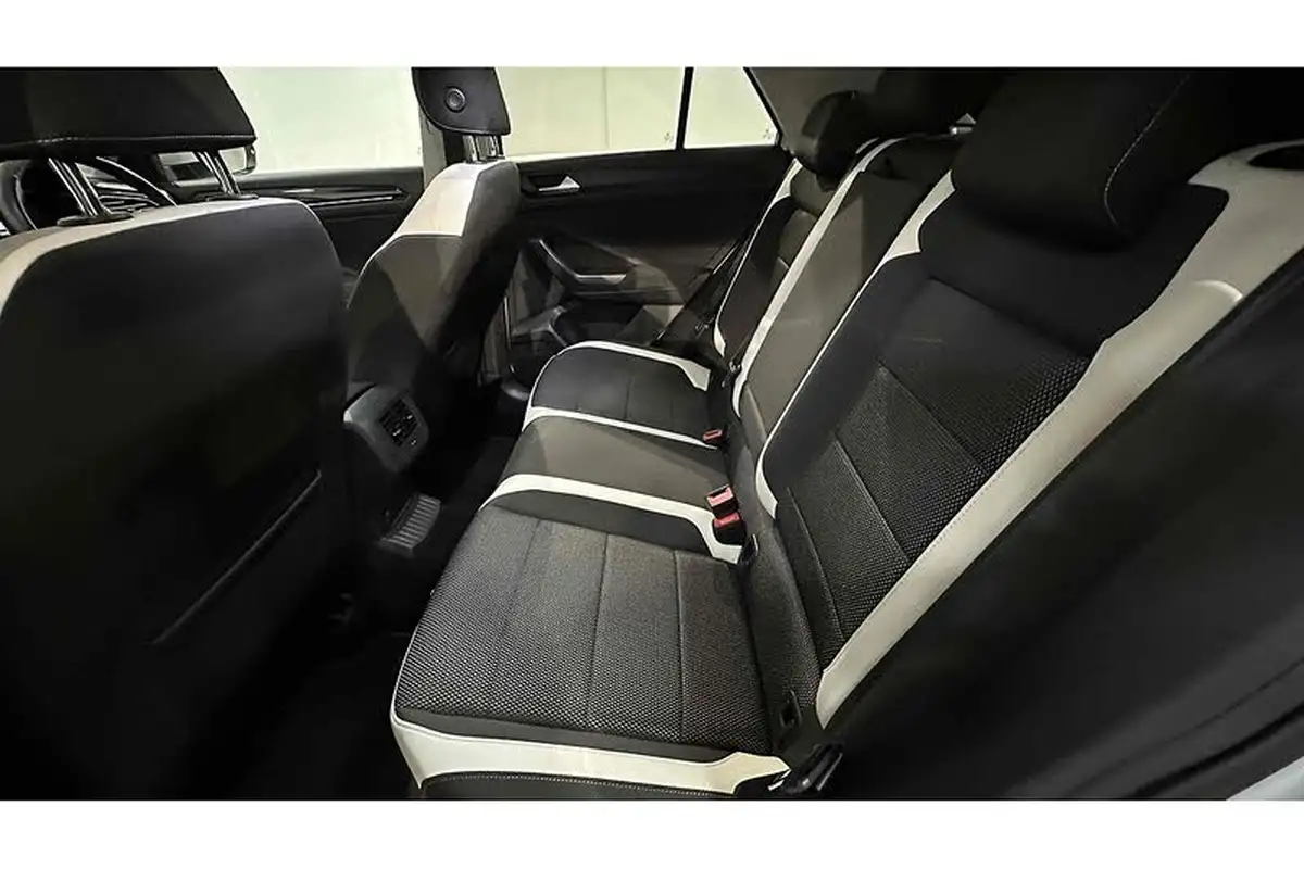 2019-volkswagen-t-roc-20tdi-sel-dsg-big-21