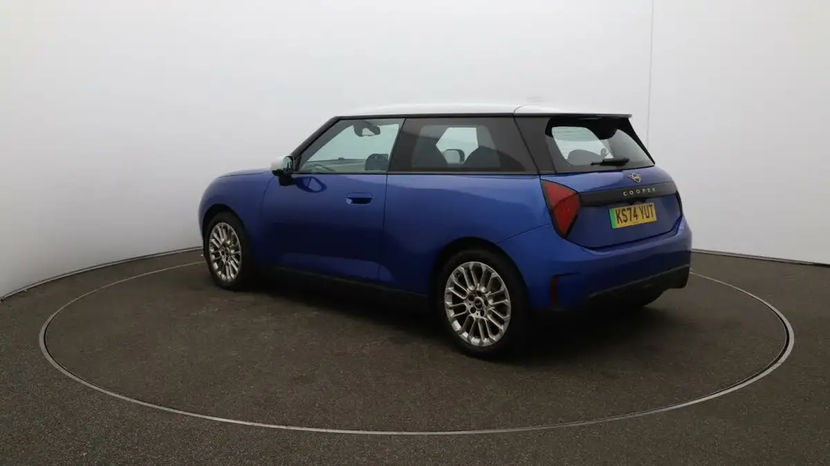 2024-mini-cooper-e-cooper-e-exclusive-big-61