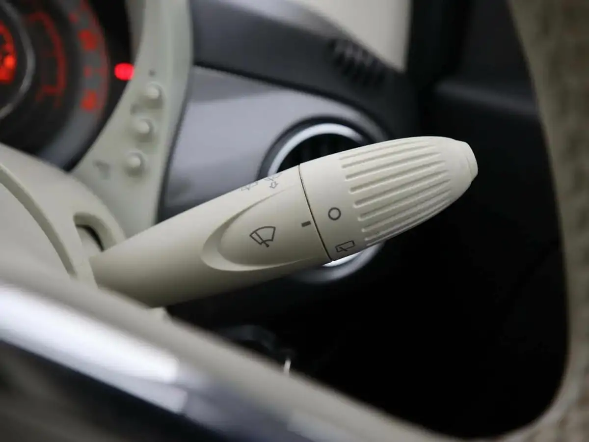 2019-fiat-500-12-lounge-big-36