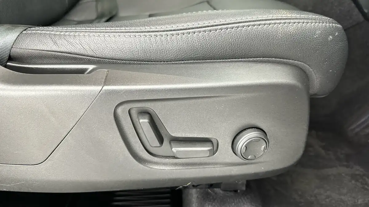 2021-volvo-xc40-15-t5-inscription-262bhp-big-38