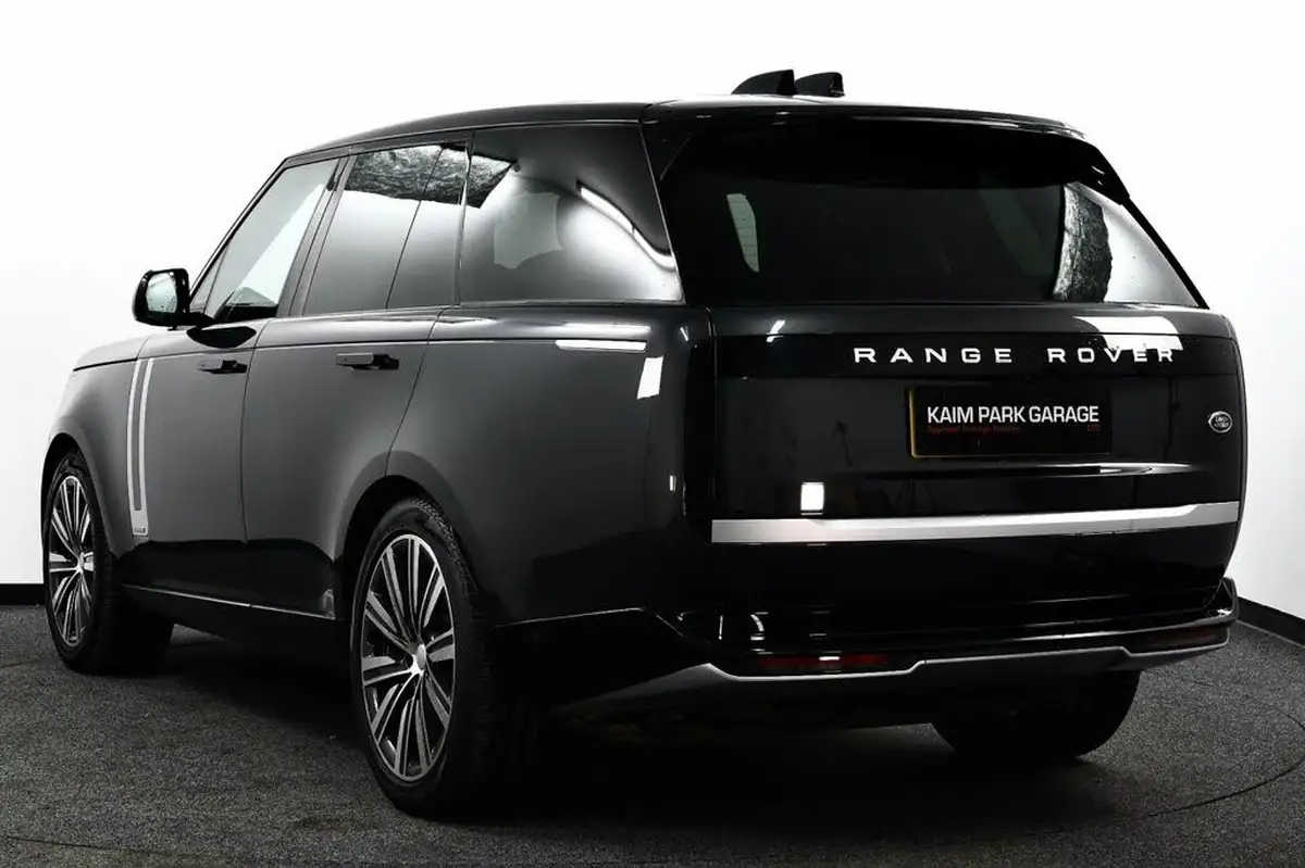 2023-land-rover-range-rover-44-p530-autobiography-big-3
