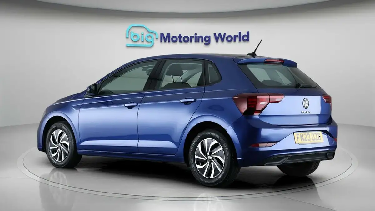2023-volkswagen-polo-10-tsi-life-big-5