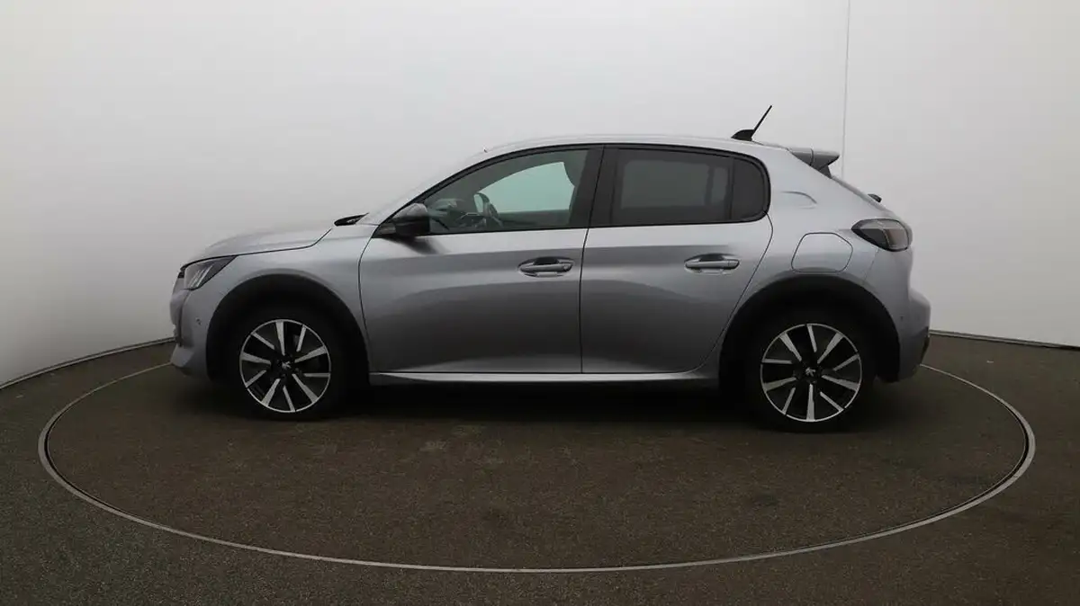 2022-peugeot-208-e-gt-136bhp-50kwh-big-60