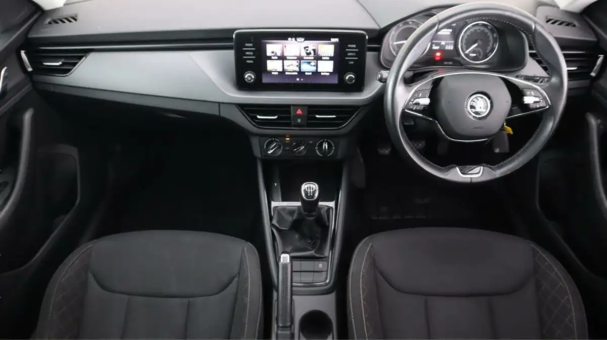 2021-skoda-kamiq-10-tsi-se-95ps-big-12