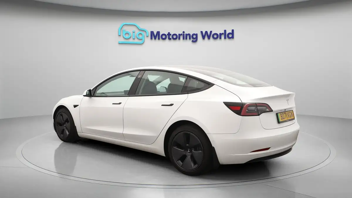 2021-tesla-model-3-e-standard-plus-big-5