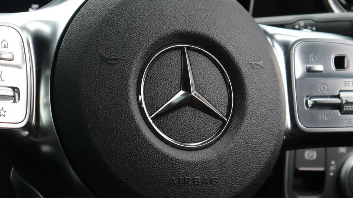 2020-mercedes-benz-a-class-13-a180-amg-line-executive-hatchback-5d-7g-dct-big-23