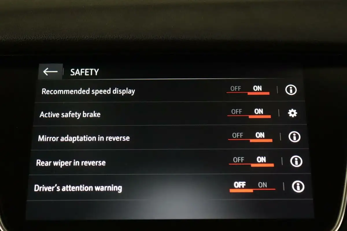 2020-vauxhall-grandland-x-12-sri-nav-auto-big-30