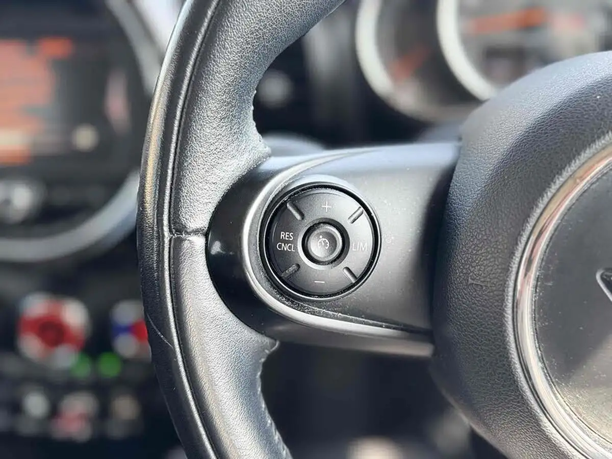 2015-mini-cooper-15-cooper-5d-auto-big-24