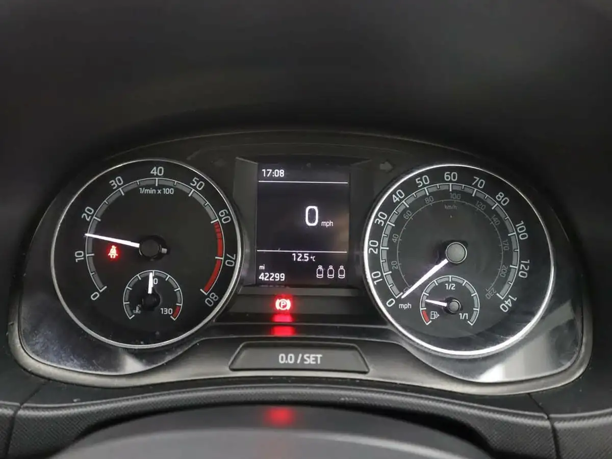2021-skoda-fabia-10-tsi-colour-edition-95ps-big-16