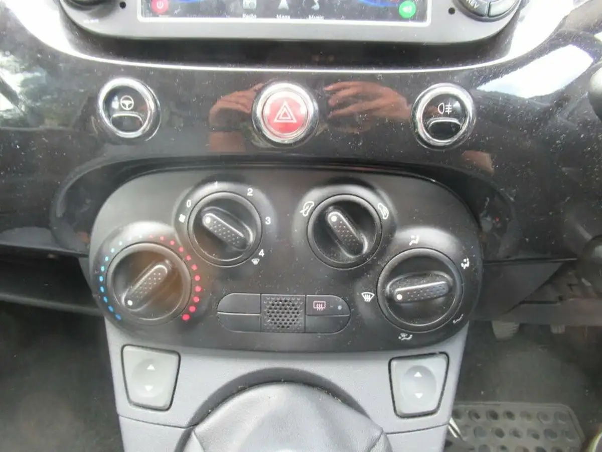2010-fiat-500-12-pop-big-15