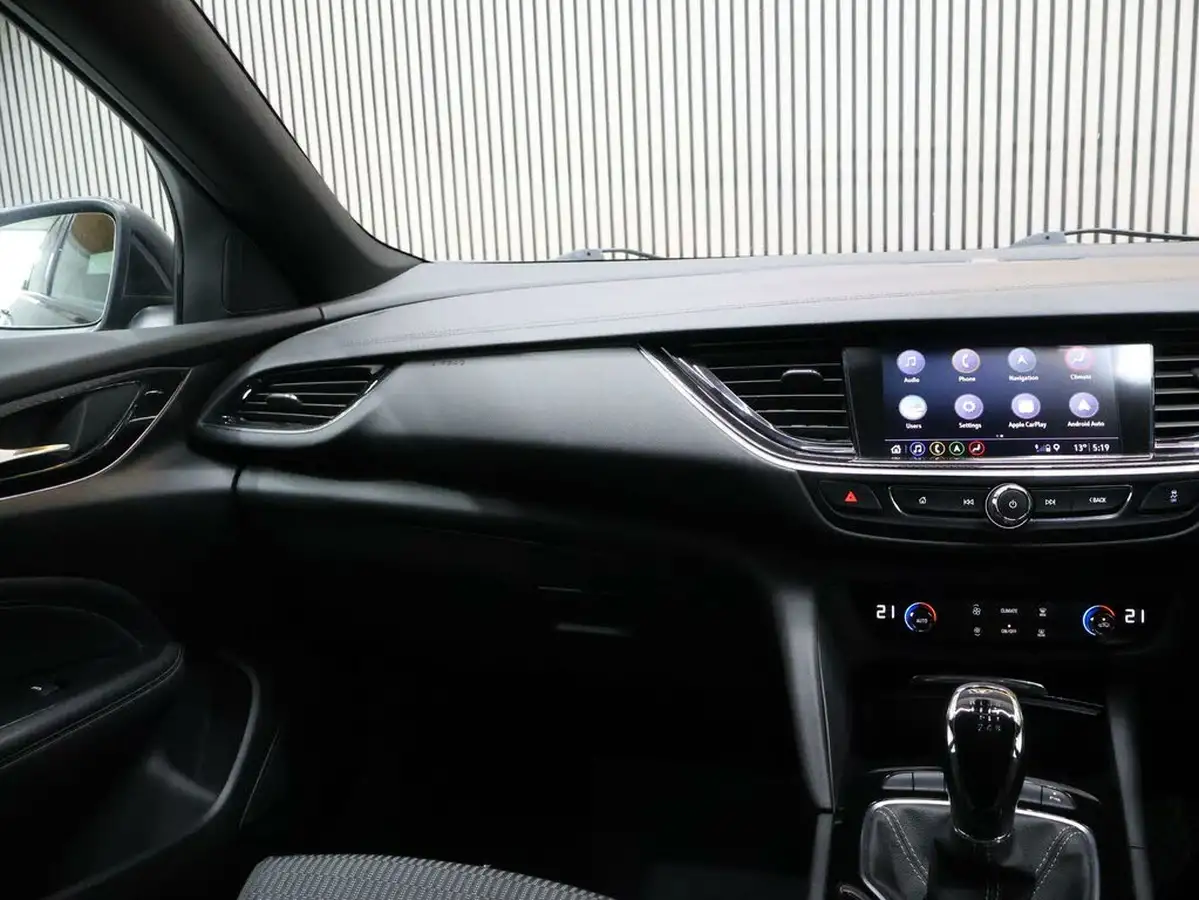2018-vauxhall-insignia-grand-sport-20td-sri-vx-line-nav-big-47