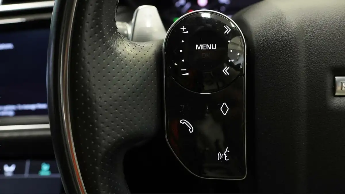 2021-land-rover-range-rover-velar-20-d180-r-dynamic-se-big-22