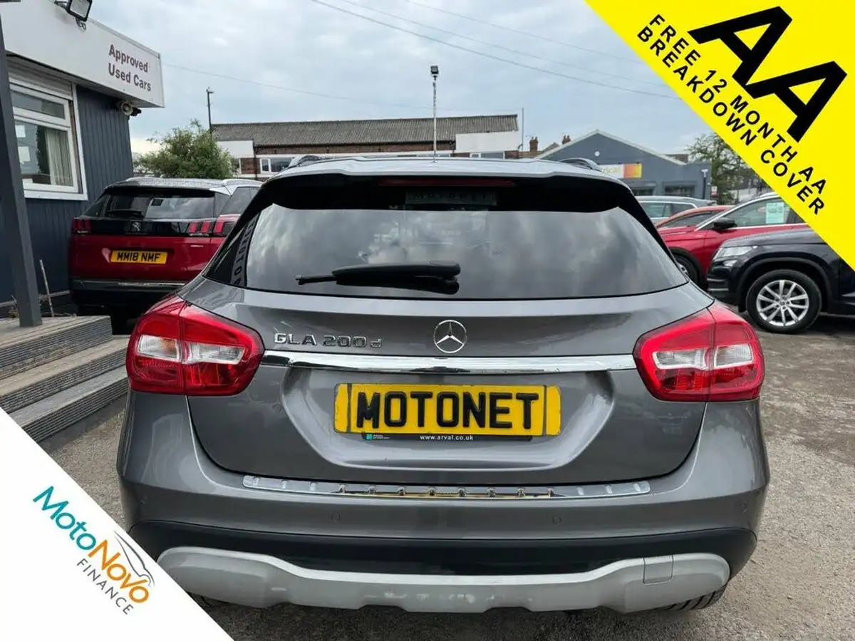2019-mercedes-benz-gla-class-21d-gla-200d-se-executivess-big-33