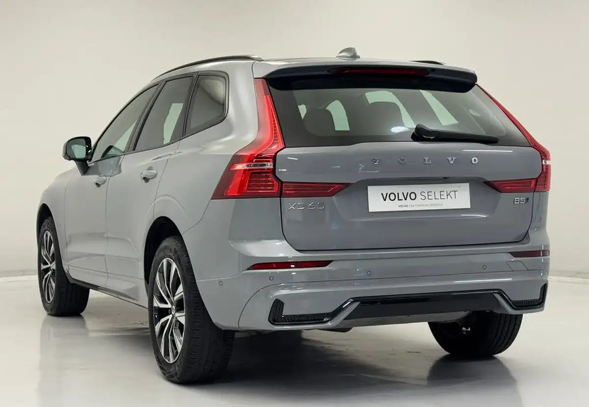 2023-volvo-xc60-20-b5-plus-big-7